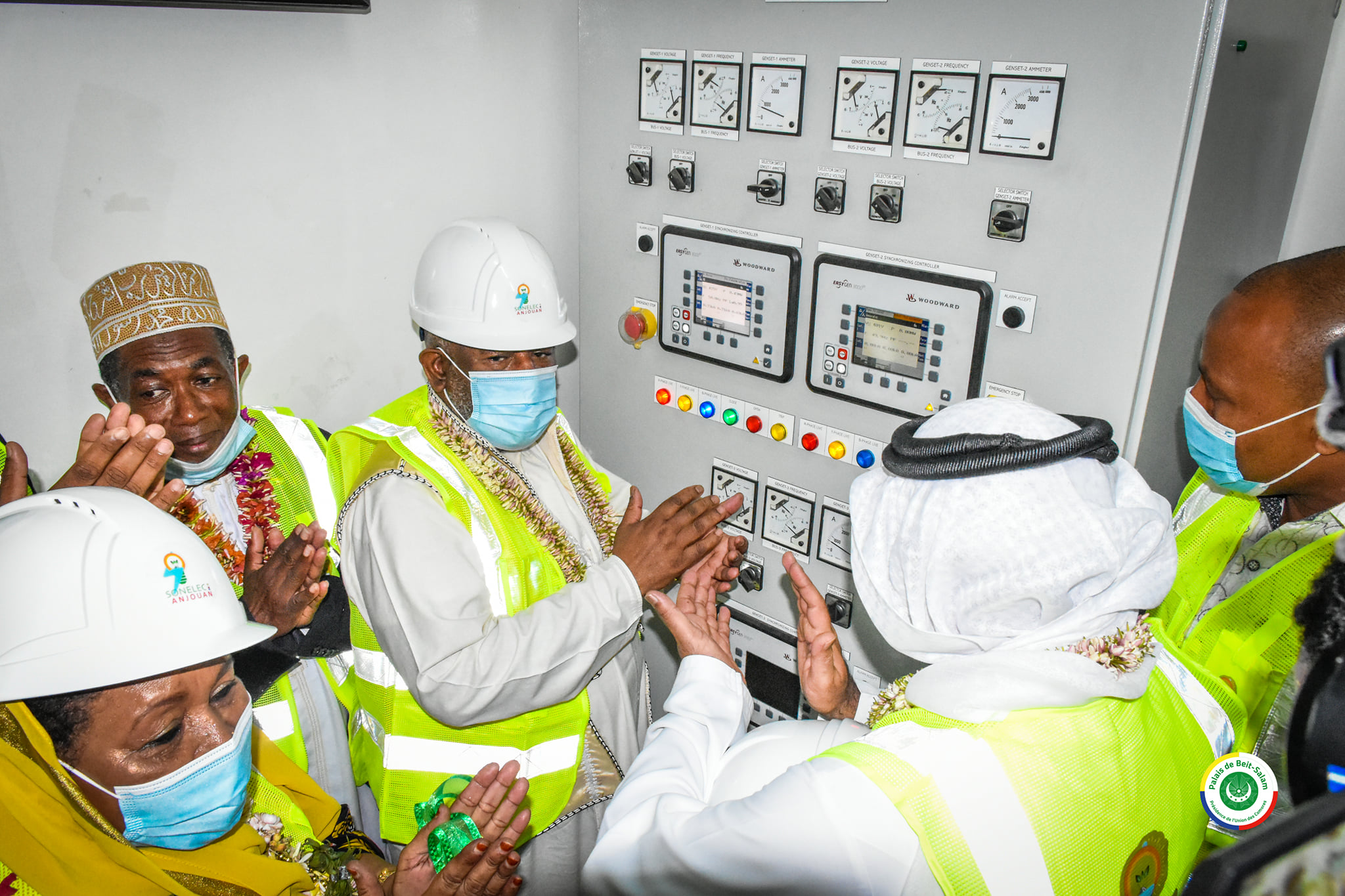 Remise  Officielle de 13 Groupes par Emirates